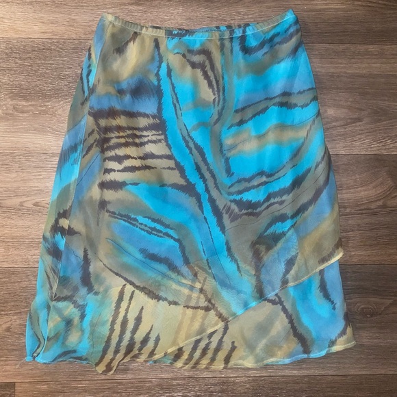 K Studio Collection Two Piece Set - Picture 6 of 6